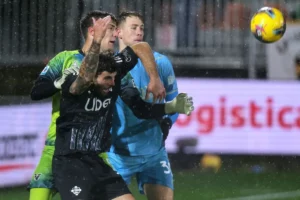 Nella bufera del “Penzo” Venezia e Como pareggiano 2-2