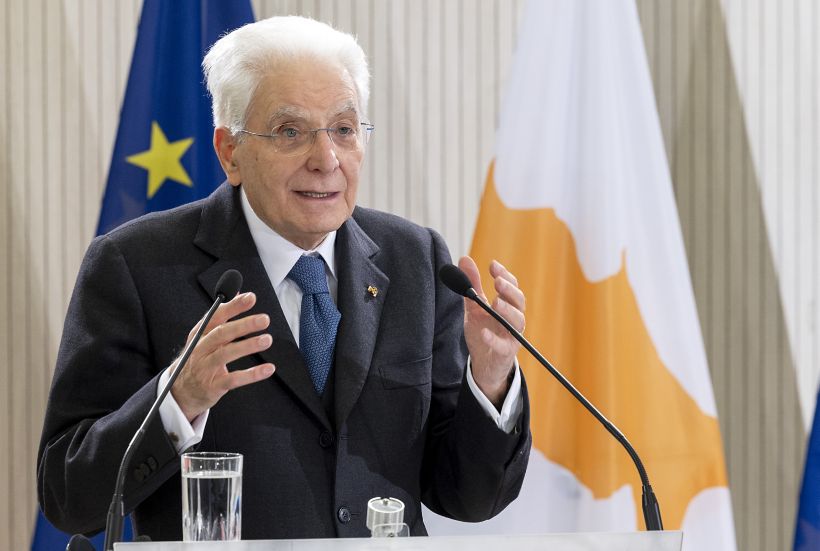 Mattarella “Parole del Papa punto fermo in momenti profonda angoscia”