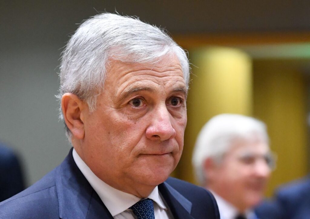 Tajani in Siria “Pronti a contribuire a pacificazione e ricostruzione”