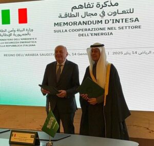 Energia, firmato a Riad memorandum tra Italia e Arabia Saudita