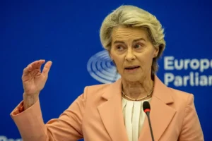 Automotive, Von der Leyen “Target CO2 2025 saranno valutati su 3 anni”