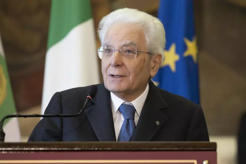 Mattarella “La voce del Papa più che mai necessaria”