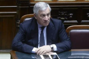 Tajani “Opposizioni si illudono, governo andrà avanti”