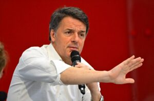 Ucraina, Renzi “Ue assente e se non sei al tavolo sei nel menù”